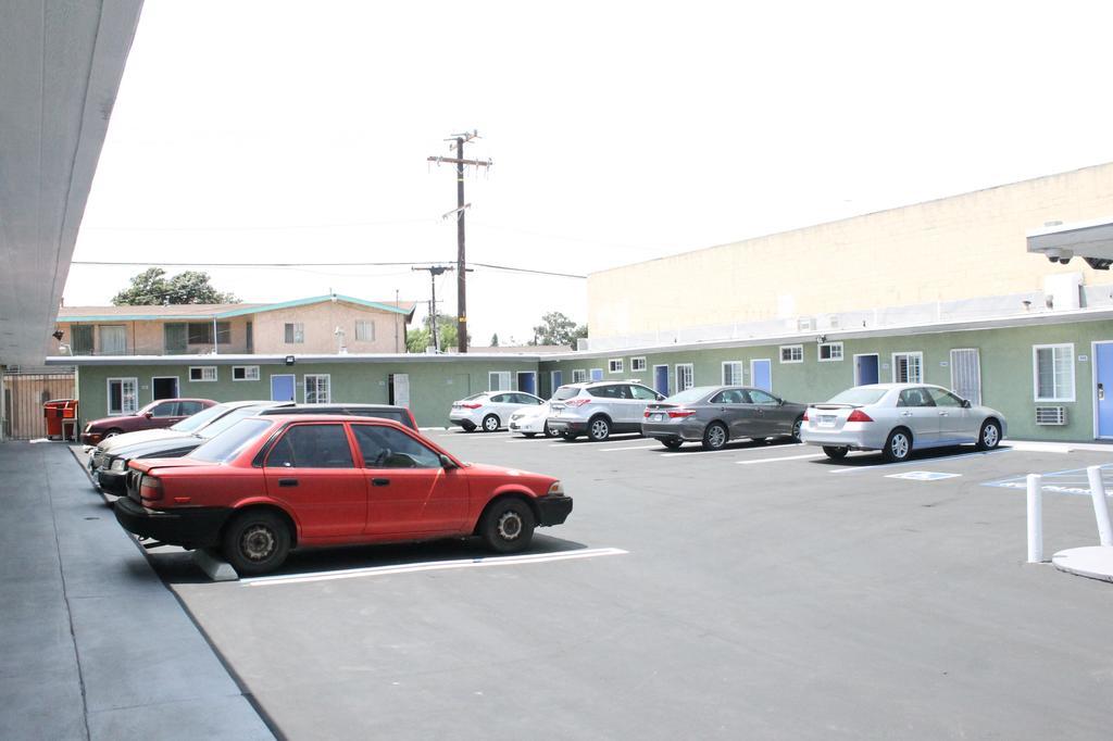 Town House Motel Lynwood Exterior foto